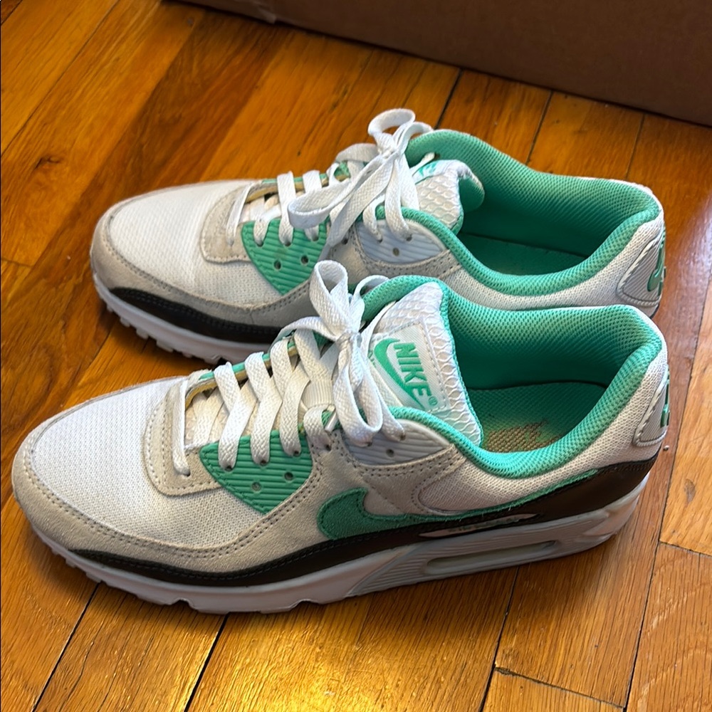 Nike Air Max 90 Sneakers Men’s 7.5 - White and Green